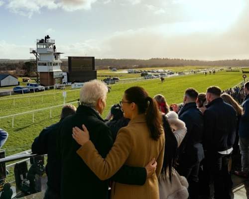 Exeter Racecourse launches Community Raceday and calls for Devon’s community heroes