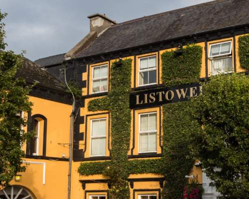 Exterior of hotel in Listowel