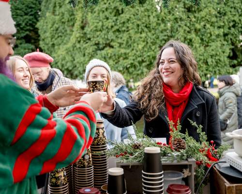 Hampton Court Christmas Fayre 2025