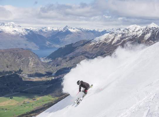 Experience Spring Skiing Like a Queenstown Local