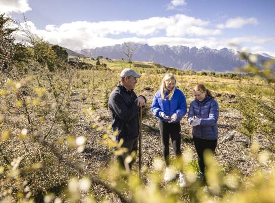 How to Host a Business Event that Cares for Queenstown