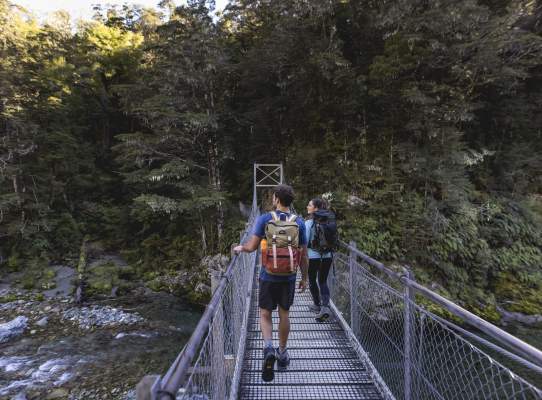 Soak Up Summer in Queenstown - a 6-day Travel Itinerary