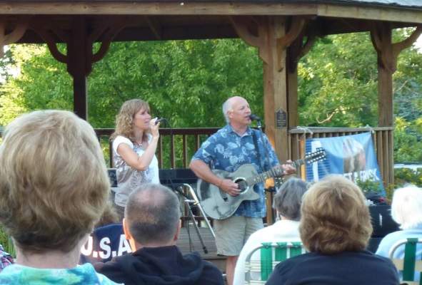 Concerts in the Park: Bret and Frisk