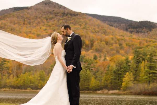 Fall Season Adds Color to Weddings