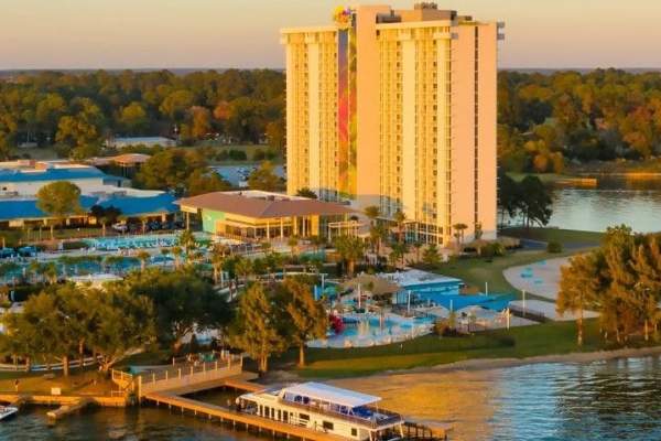 Margaritaville Lake Resort Staff Now Delos Wellness Certified