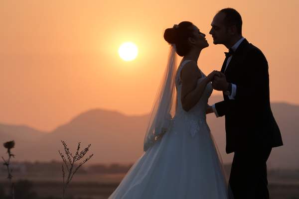 Surprising Shifts, New Trends Highlight 2024 Weddings Industry