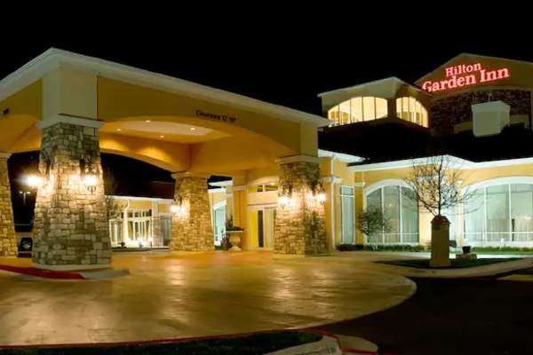 Hilton Garden Inn Exterior