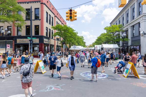 Crowds on Main Street during Ann Arbor Art Fair