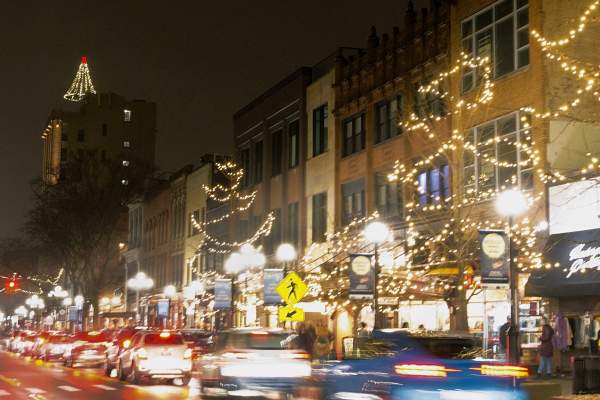 Main Street holiday with traffic