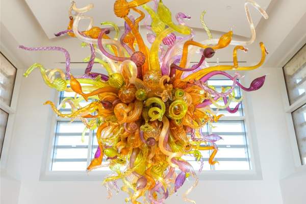 DALE CHIHULY CHANDELIER