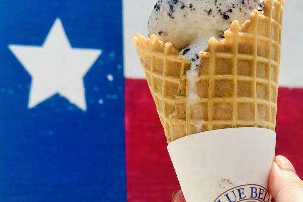 Texas flag mural