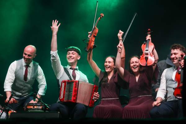 Fleadh Cheoil na hÉireann bids farewell with performance from winning Senior Céilí Band at City Hall