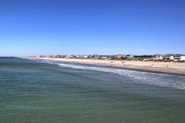 How to Hold a Family Reunion at the Beach