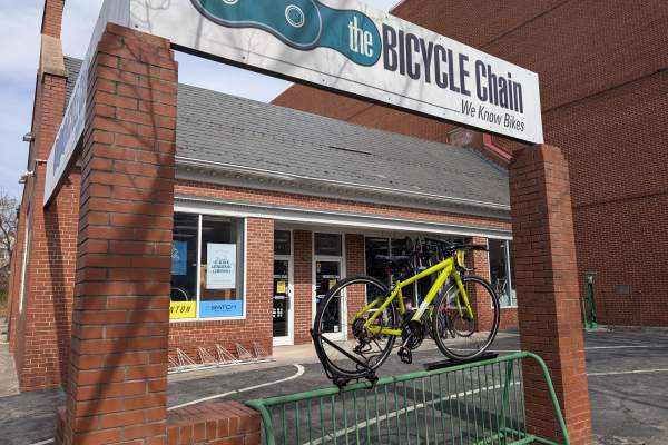 Outside view of the Bicycle Chain store