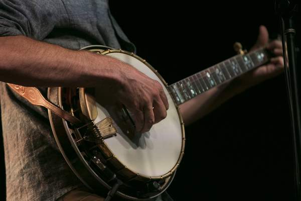 Graham Sharp play banjo at Cat's Cradle