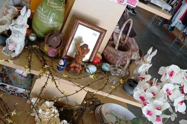 Merchandise display at thrift store