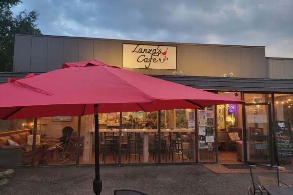 Outside view of Lanza's Cafe in Carrboro