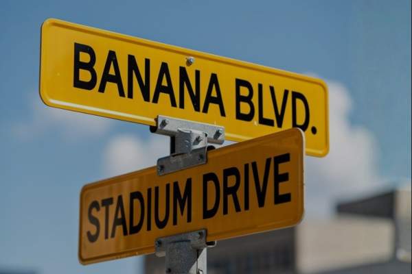 Sign at Intersection that reads Banana Blvd. and Stadium Drive.
