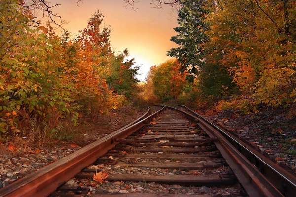 Fall Railroad