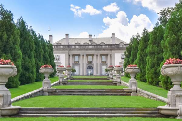 Du Pont Chateaus and Gardens