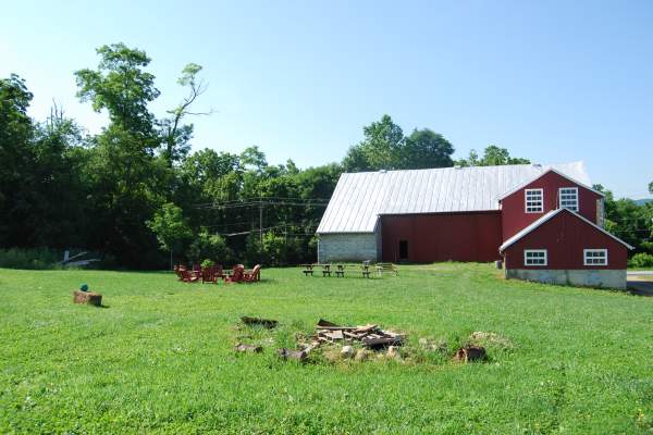 Outdoor setting at the Dickinson Farm