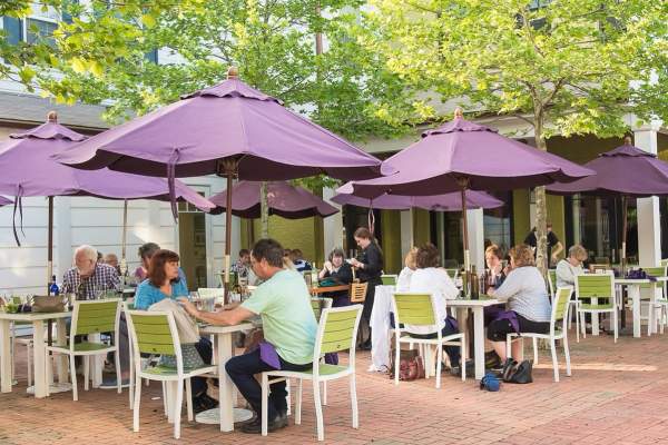 Diner's enjoy the fresh air while dining outside at Sophia's at Walden.