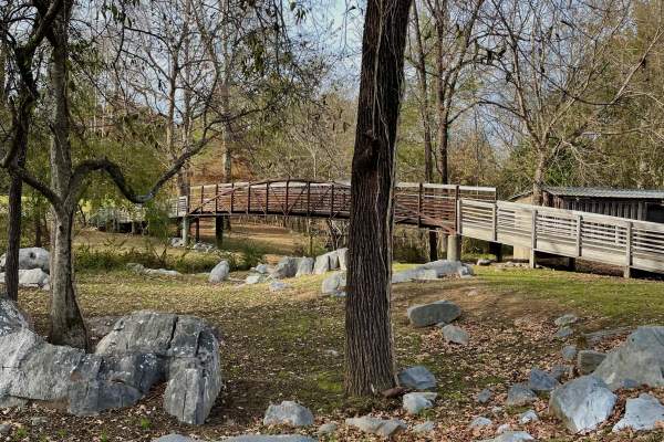 An image of a bridge over a creek at Heardmont Park.