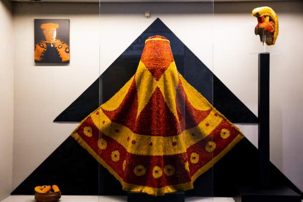 Hawai‘i Convention Center Unveils Two New Hawaiian Cultural Exhibits