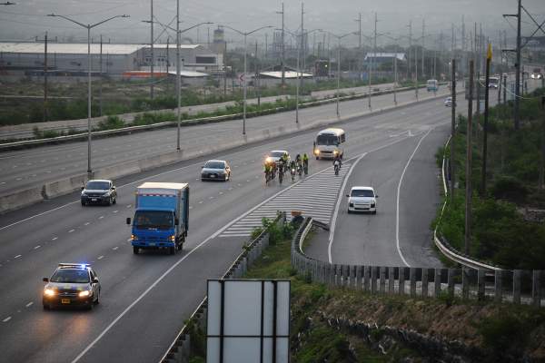 Vehicles driving along the Nelson Mandela Highway in Kingston