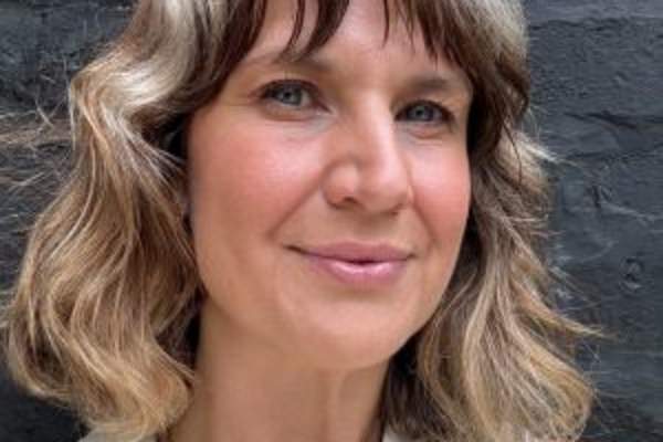Dr Rebecca Askew