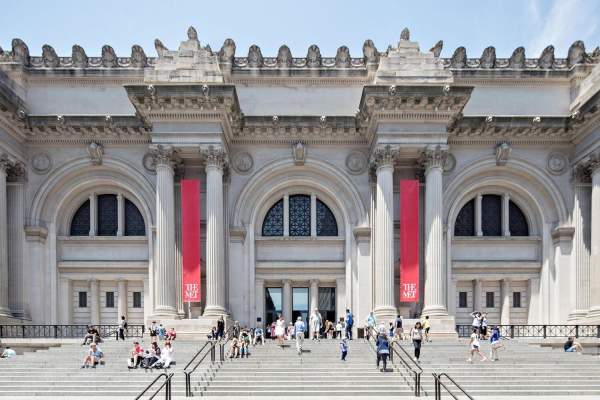 How to Explore the Metropolitan Museum of Art in 2 Hours (A Stress-Free Guide)