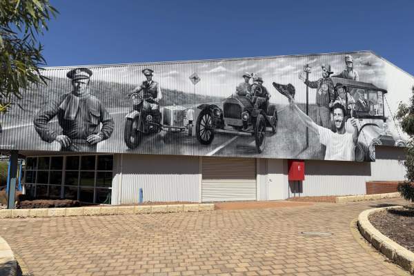 New mural honours WA motoring legends