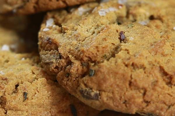 Small Bites: Rosemary and Rye Chocolate Chunk Cookies