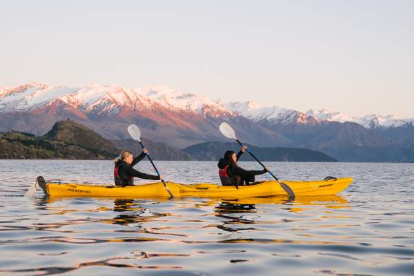 Kayaking Lake Wanaka