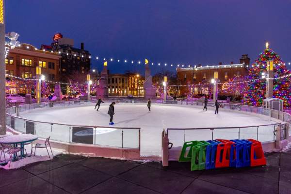 These Festive Christmas Towns Feel Like a Hallmark Movie