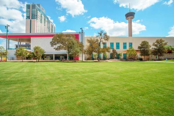 Plan a Spring Destination Meeting in San Antonio