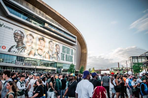 Brewers, Bucks & beyond: Simpleview Summit pre-conference sporting excitement & city tours