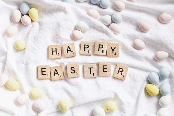 Trend and Tradition: Capturing Easter Through the Rosy Glow of Nostalgia