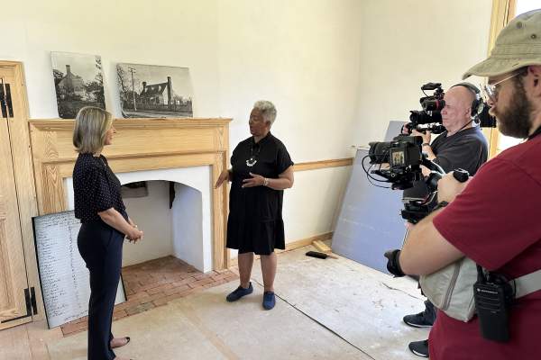 Follow Samantha Brown Through the Historic Triangle