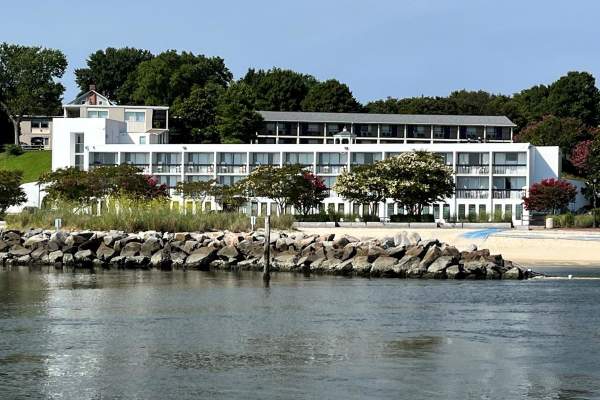 Best Places to Stay in Yorktown, VA