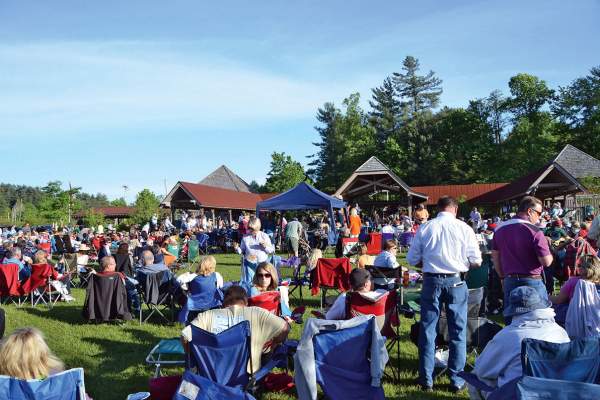Groovin on the Green