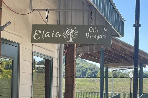 Elaia Oil and Vinegar