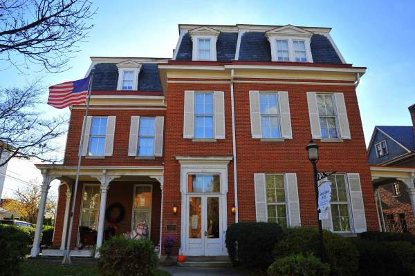 Museum Week: Gordon Roberts House Tours