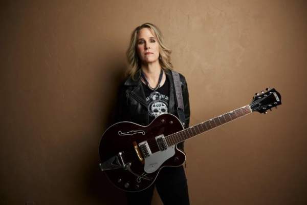 Lynne Hanson Live at the Loft