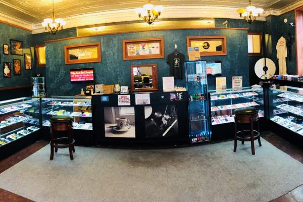 The Vapor Room - Frostburg