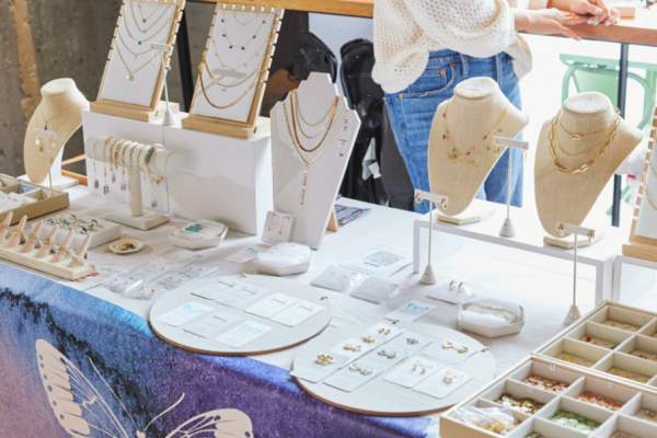 Fenway Holiday Market