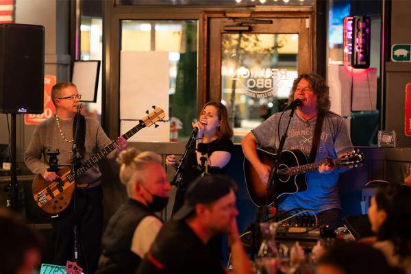 Live Music at Reunion BBQ