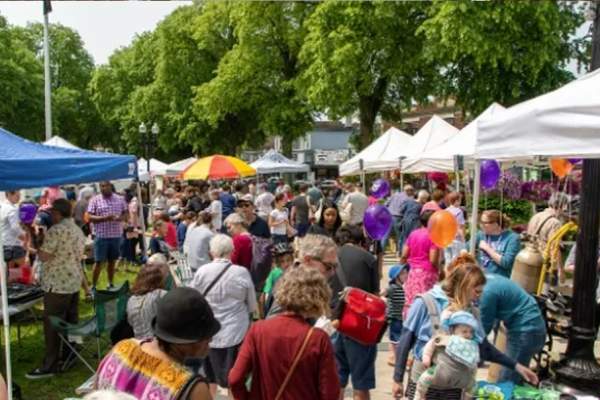 Roslindale Village Main Street Farmers Market