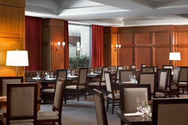 Sidebar & Grille- Sheraton Boston Hotel