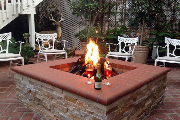 Best Of Winter - Catalina Courtyard Suites